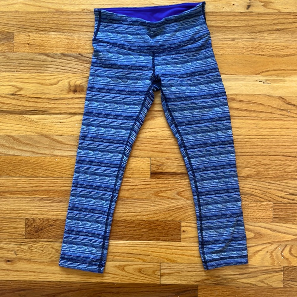 Size 2 Lululemon capri leggings